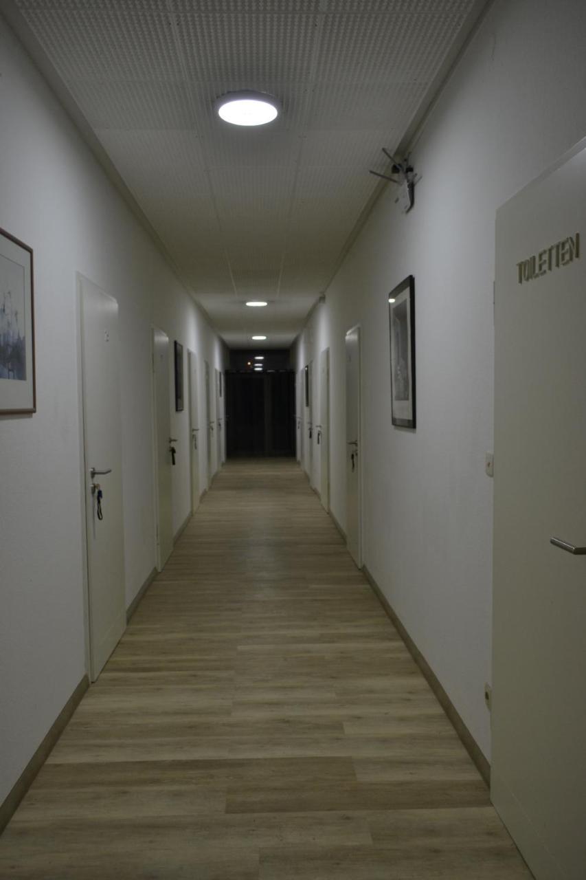 Pension Highway 3 Bielefeld Eksteriør bilde